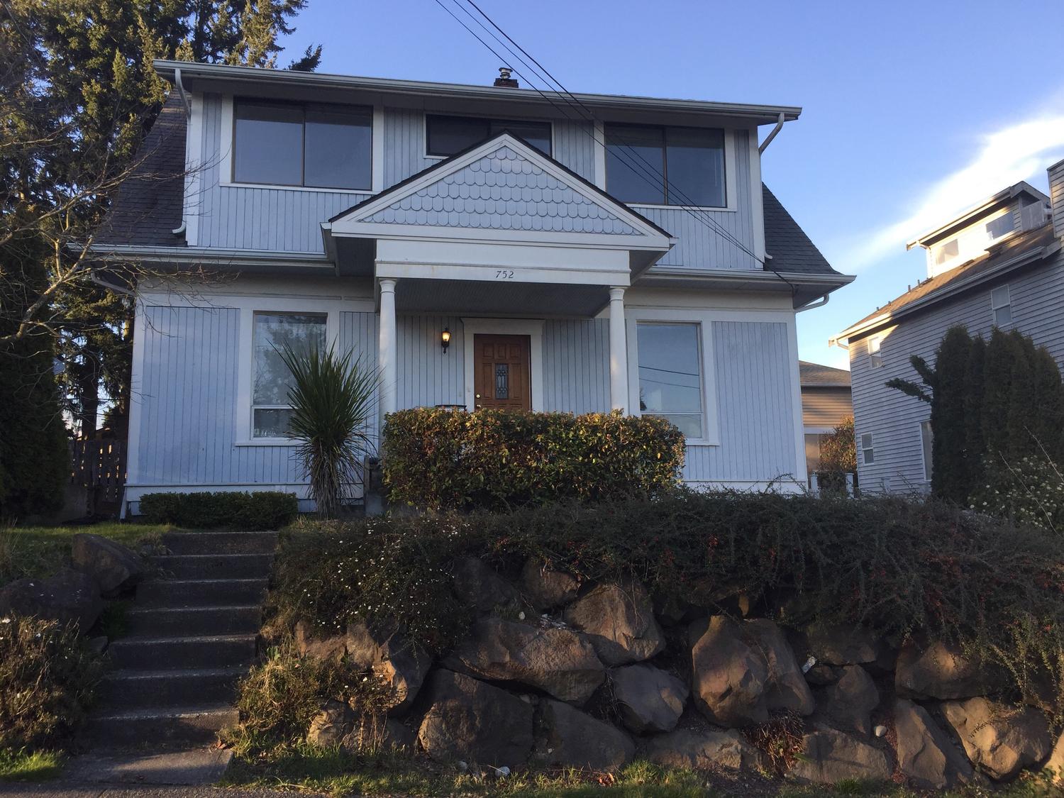 $4900.00 (NORTH GREEN LAKE)